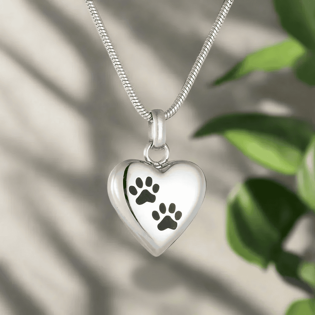 Collier Urne Mémorial pour Animaux Pendentif Cœur avec Gravure de Patte