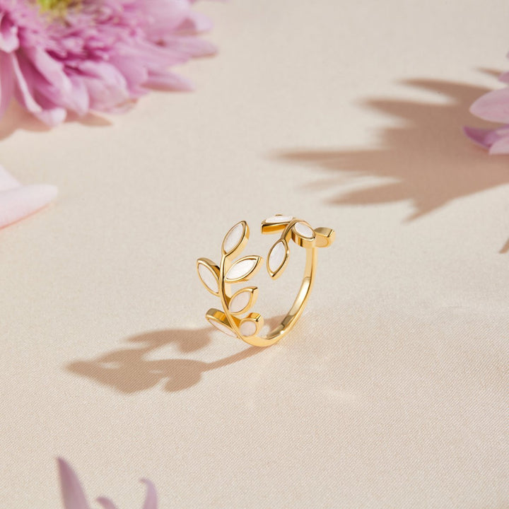 Gold Leaf Pattern Ring