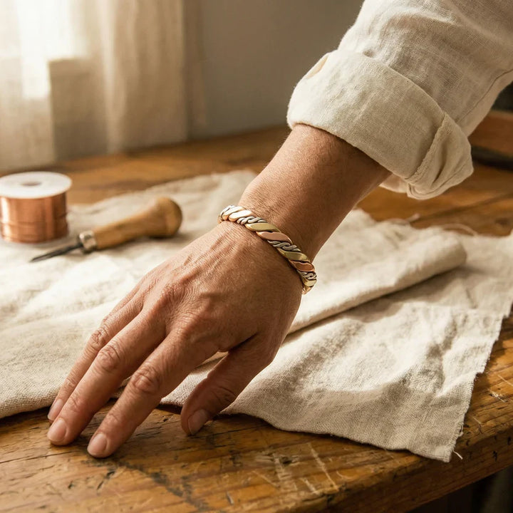 Bracelet en cuivre avec pierre éternelle