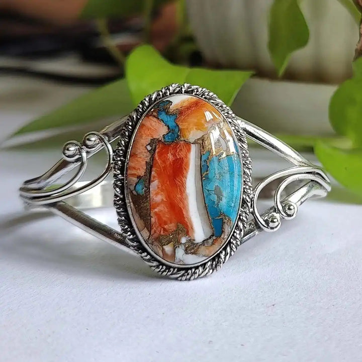 Bracelet en Gemmes Vibrantes Incrustées