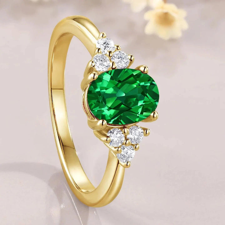 Bague Vintage en Émeraude Ovale Déclaration