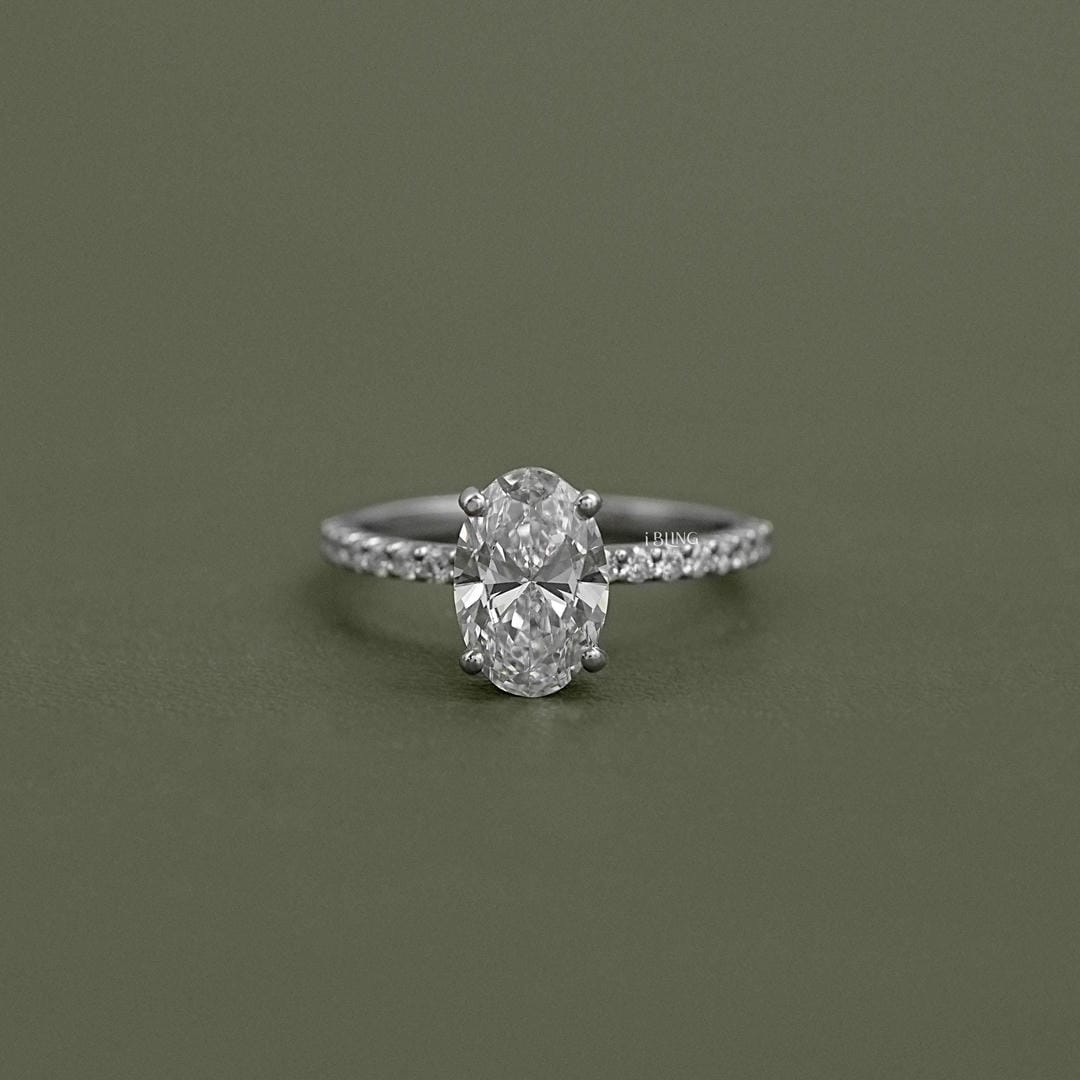 Bague Élégante en Forme Ovale