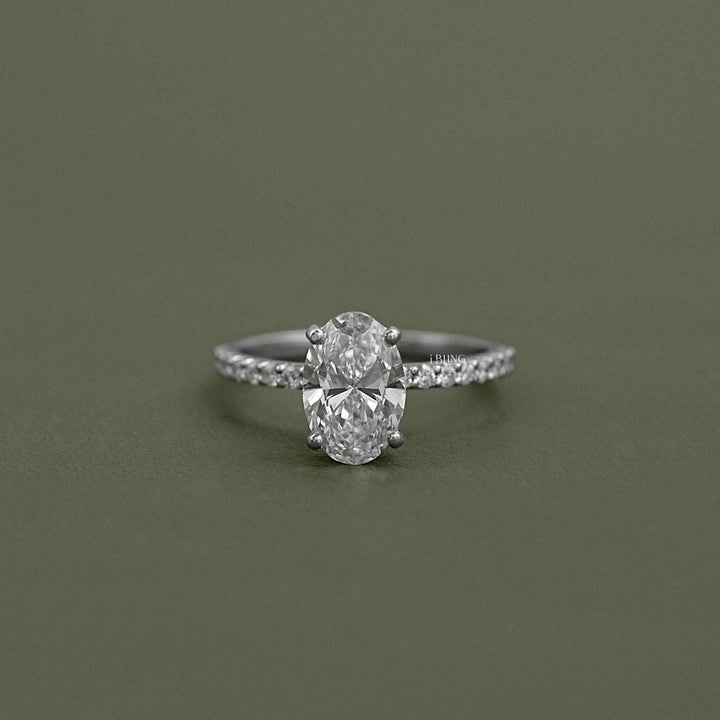 Bague Élégante en Forme Ovale