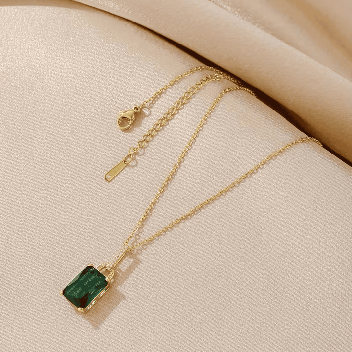 Collier de Luxe en Pierre d&