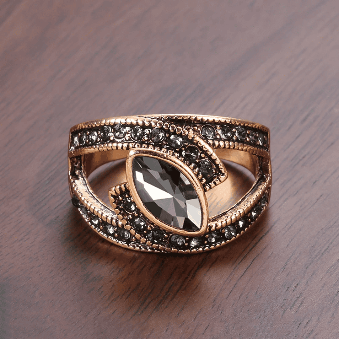 Bague Élégante en Cristal Noir