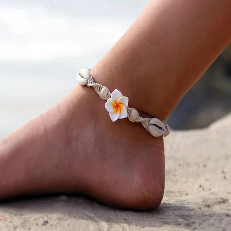 Bracelet de Cheville Vintage aux Fleurs Blanches