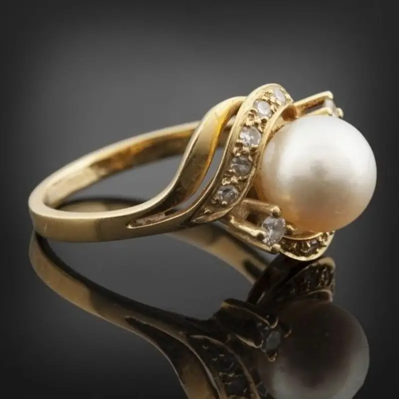Bague Élégante en Or avec Perle
