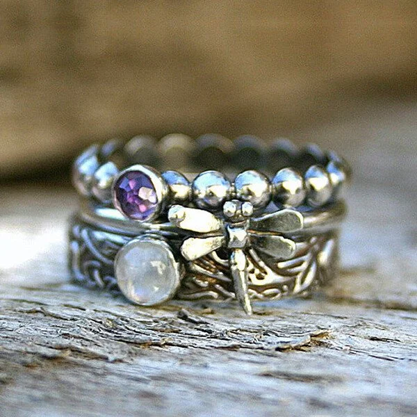 Bague Vintage Libellule en Zirconia Violet