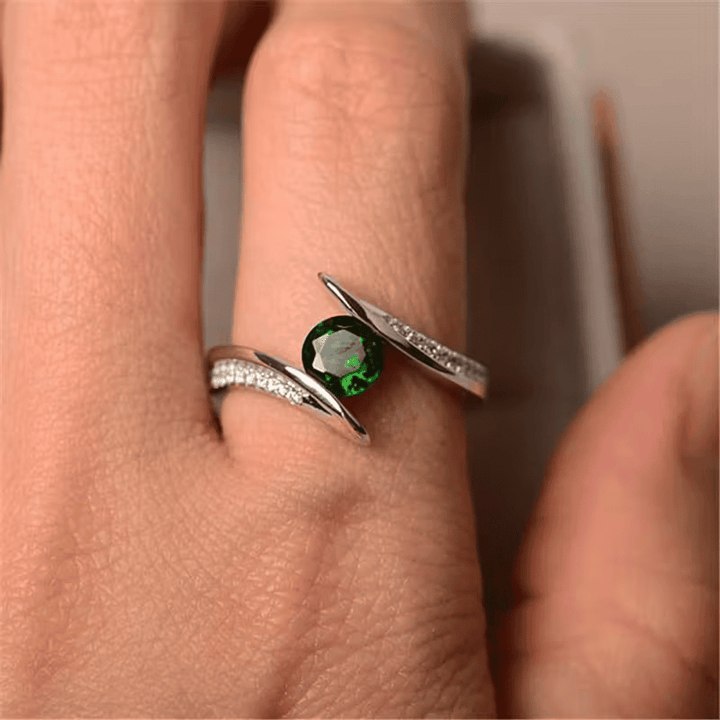 Bague Déclaration Émeraude Orbit Lumineux