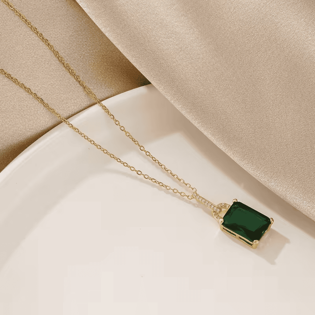 Collier de Luxe en Pierre d&