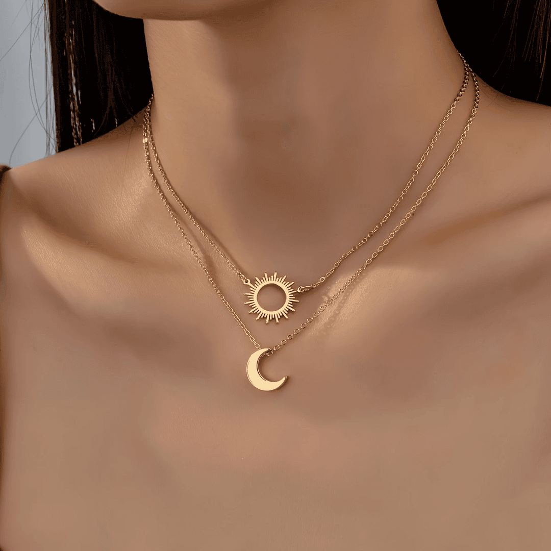Collier Pendentif en Or Plaqué Soleil et Lune
