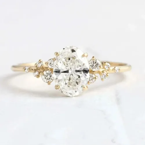 Bague Solitaire Ovale en Cristal Accent