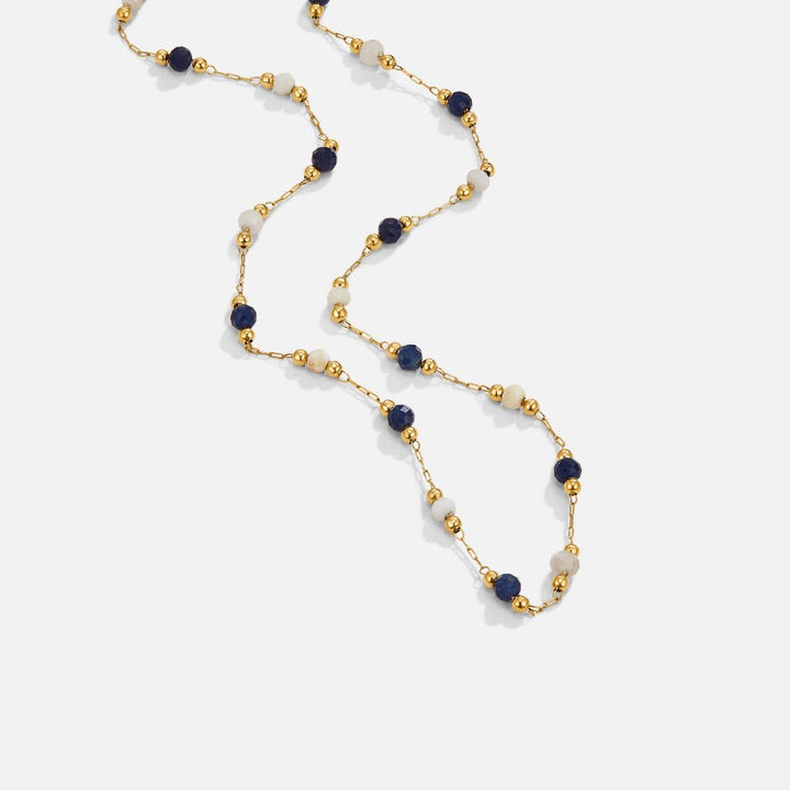 Collier à couches avec pierres