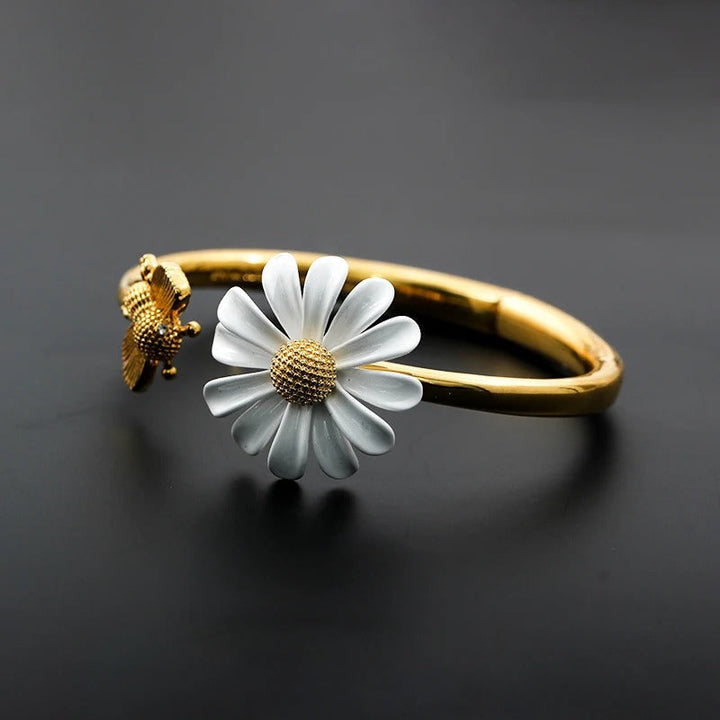 Bracelet Vintage en Or avec Marguerite et Abeille