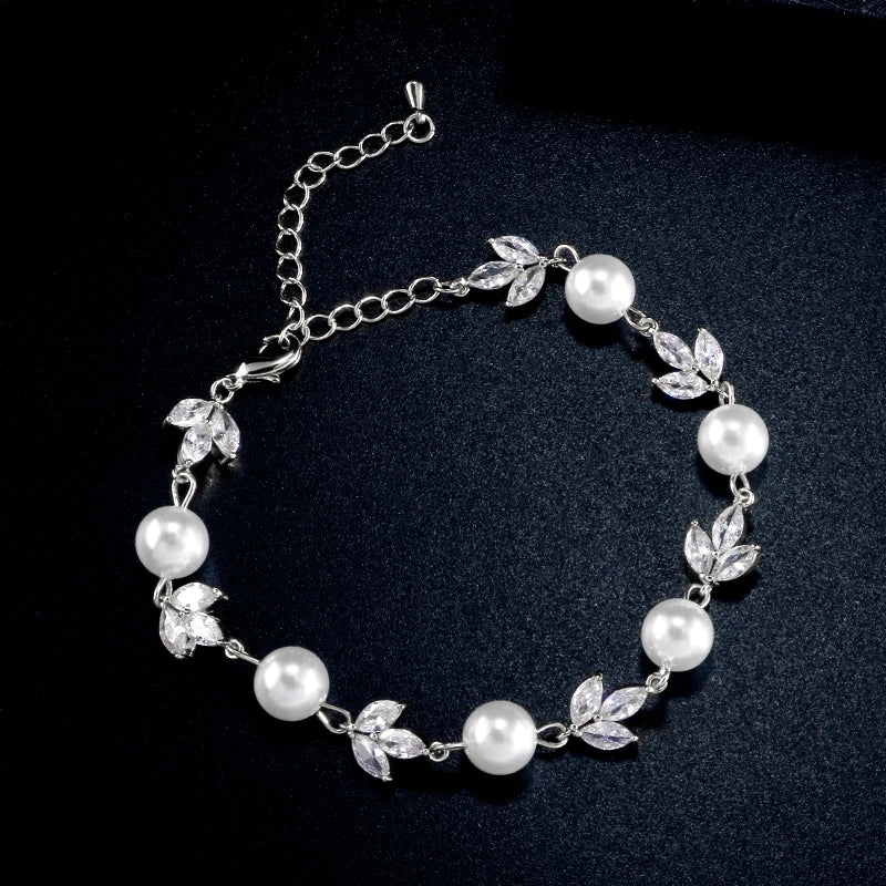 Bracelet en argent avec cristal et perles