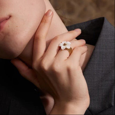 Bague en Coquillage Fleur de Lune