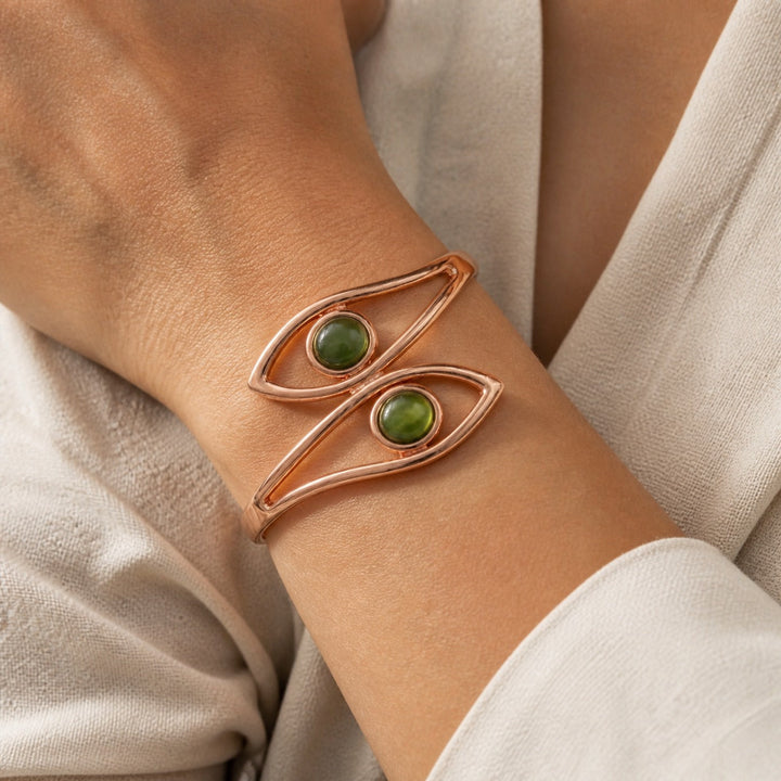Bracelet en cuivre avec opale iridescente
