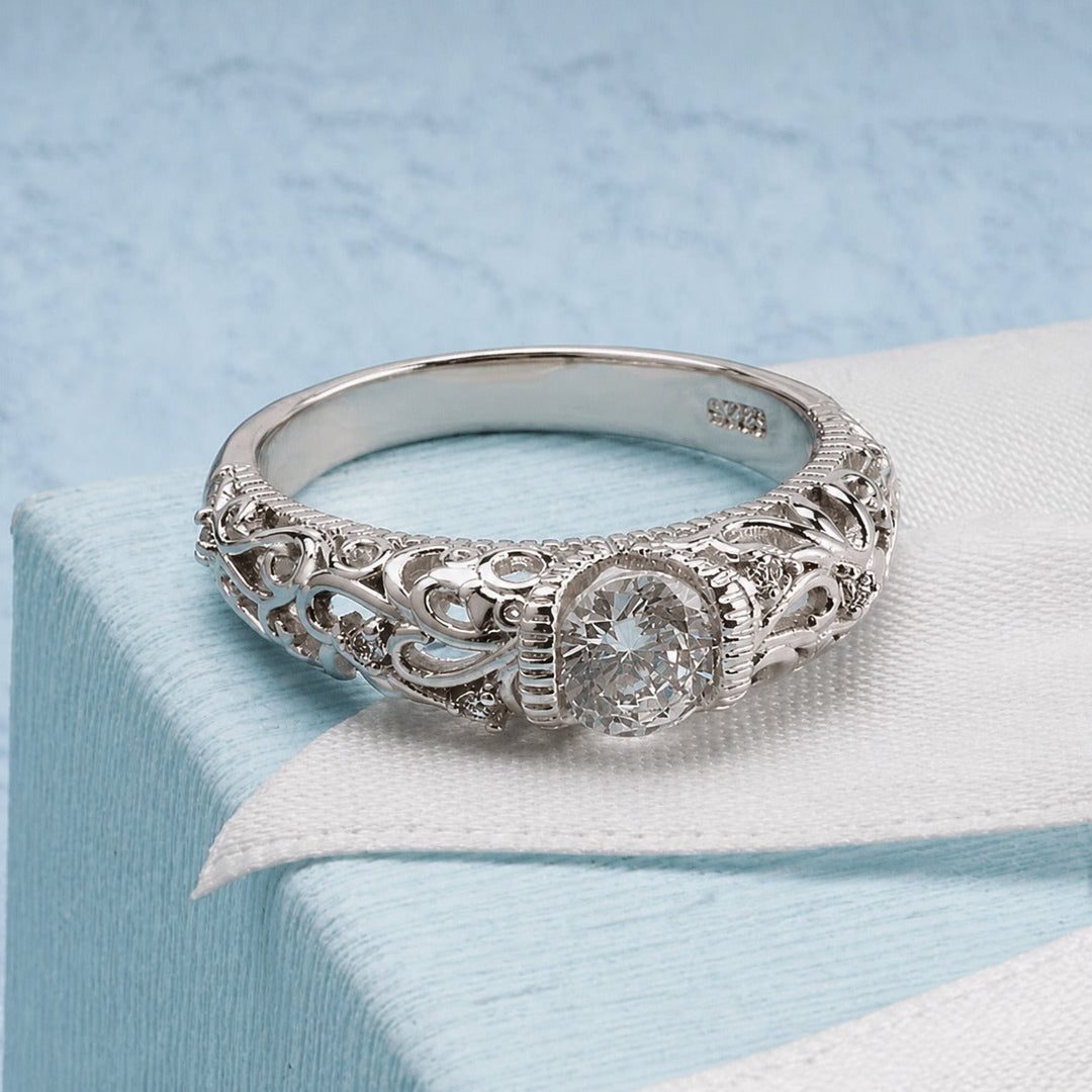 Bague en zirconium argent noble