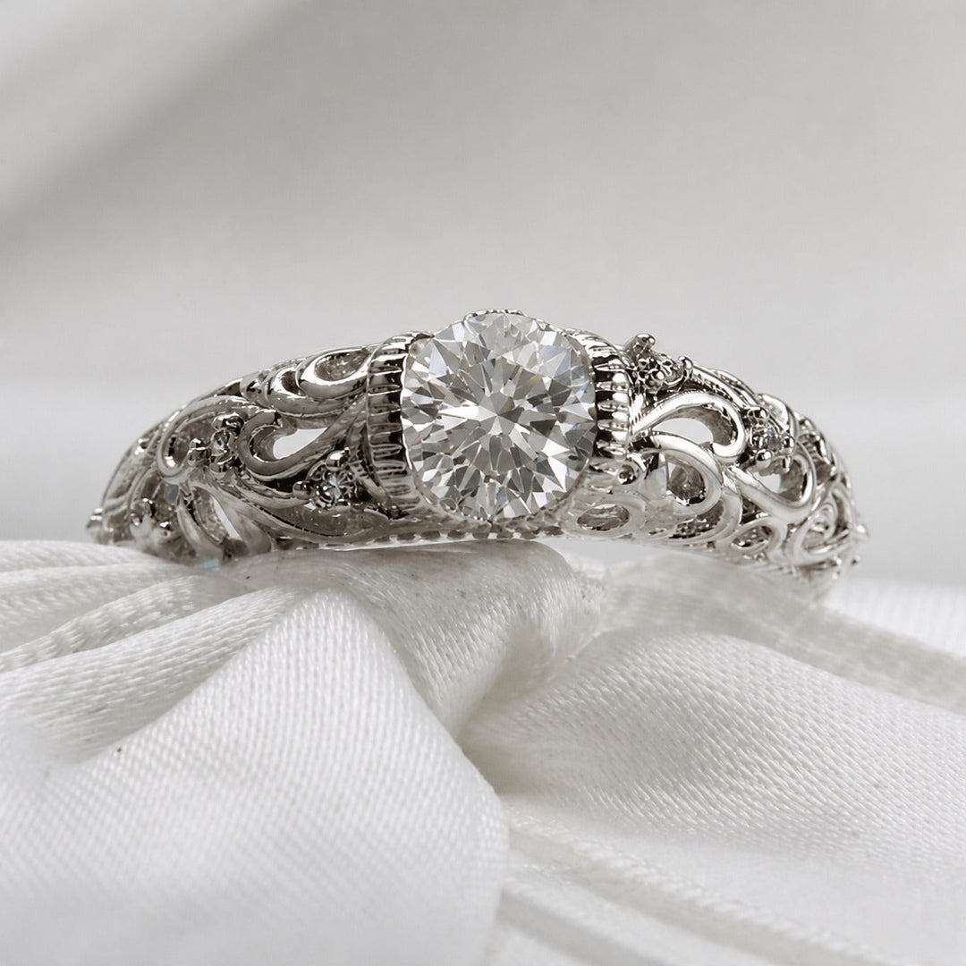 Bague en zirconium argent noble