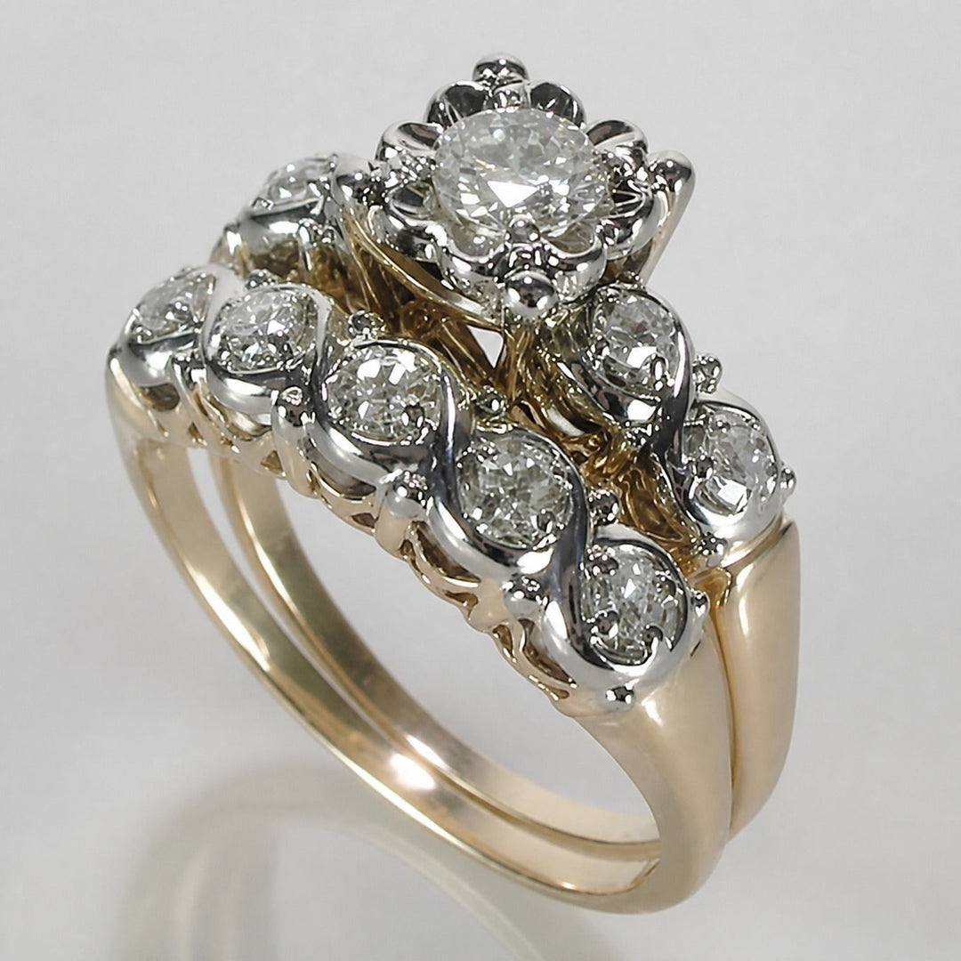 Sparkling Vintage Gold Ring
