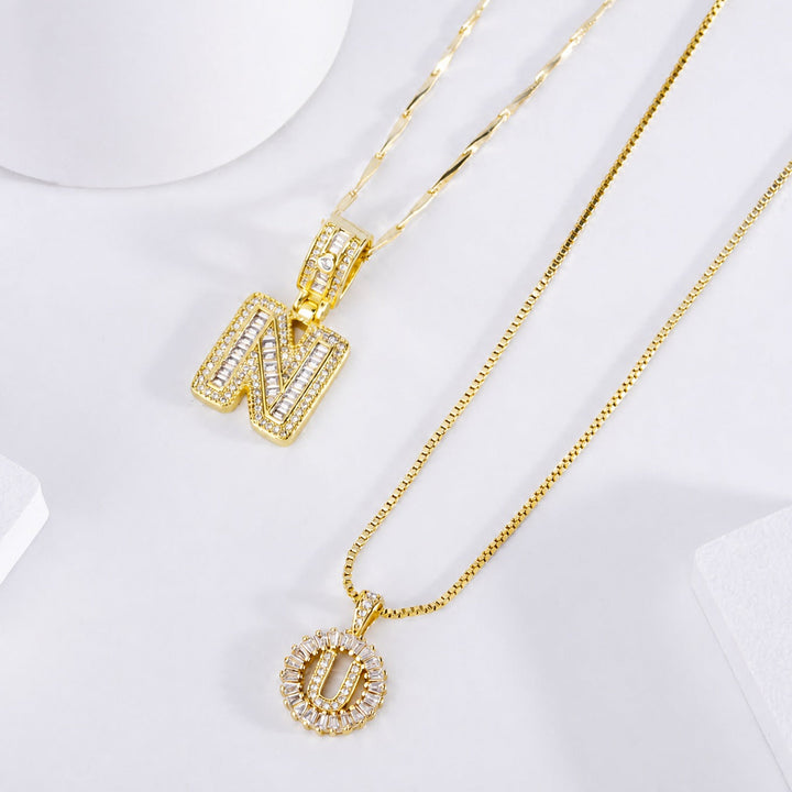 Collier Pave avec Initiale