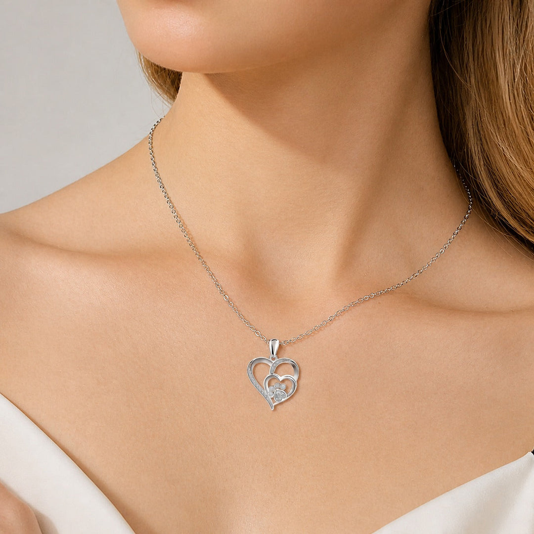 Collier Délicat Pattes de Coeur