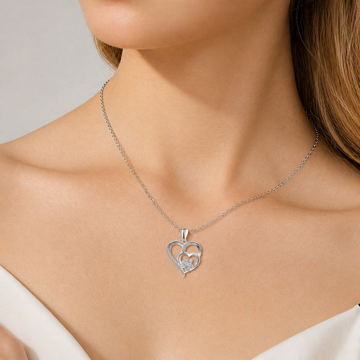 Collier Délicat Pattes de Coeur