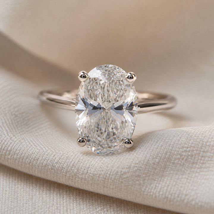 Bague Solitaire Ovale Céleste