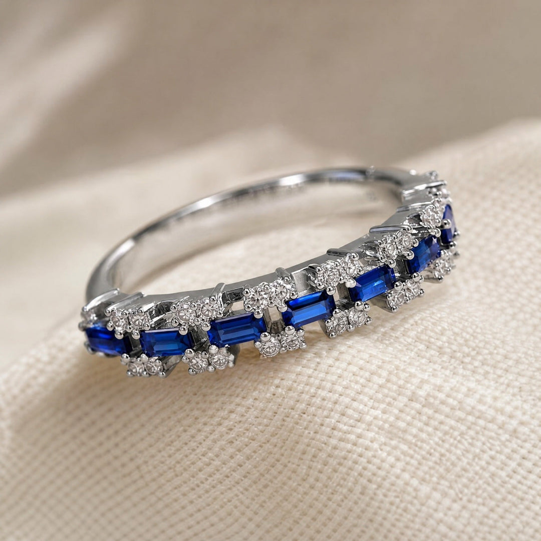 Bague en Saphir Éblouissant en Or Blanc