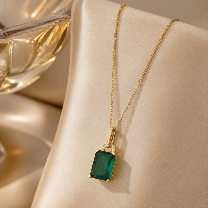 Collier Pendentif Émeraude Solstice