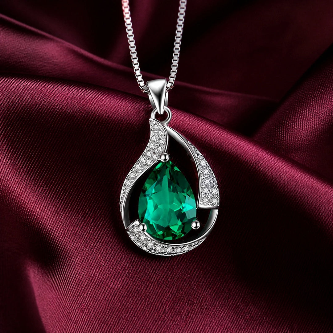 Collier Pendentif Émeraude Murmure