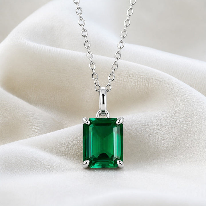 Collier Héritage en Or Blanc avec Émeraude