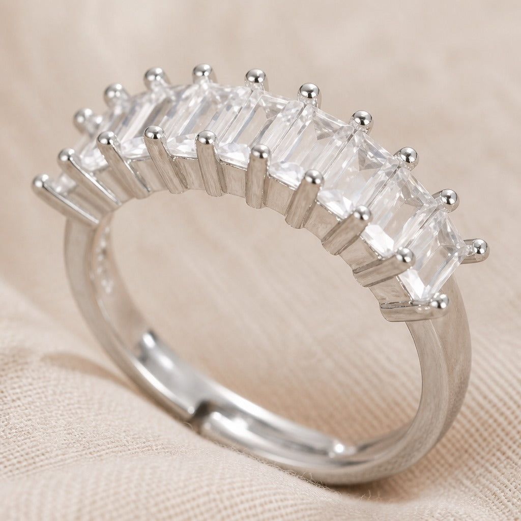 Bague en cristal baguette radieuse