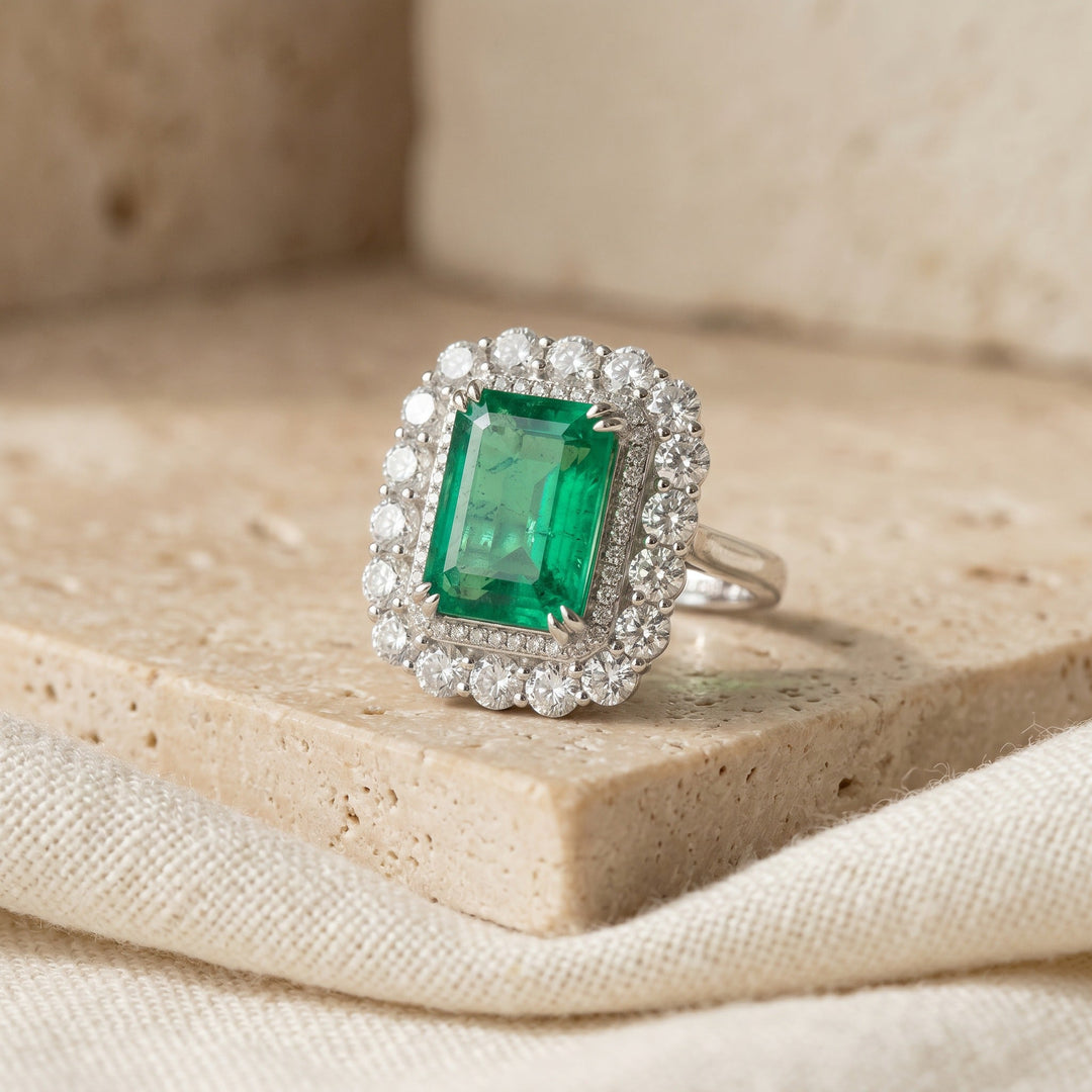 Bague Halo en Émeraude