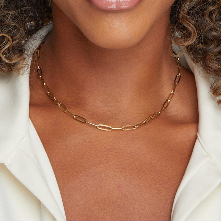 Collier en chaîne dorée