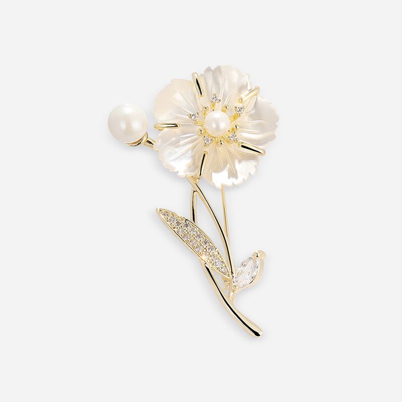 Broche en forme de fleur en perles