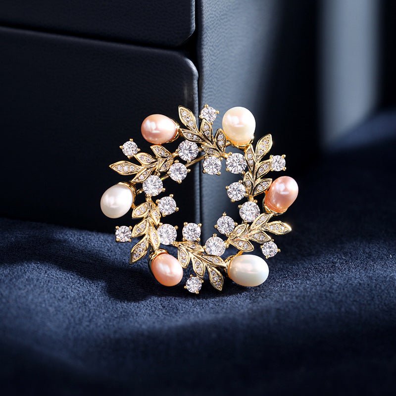 Broche en Perles de Laurier