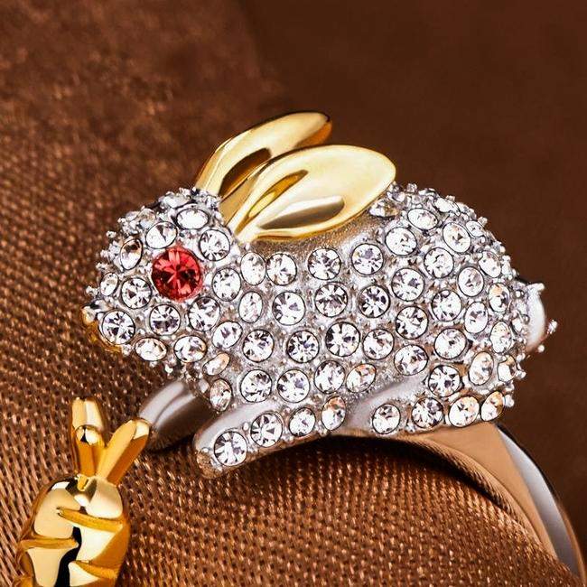 Bague Unique en Argent Ajustable avec Lapin et Carotte en Cristal