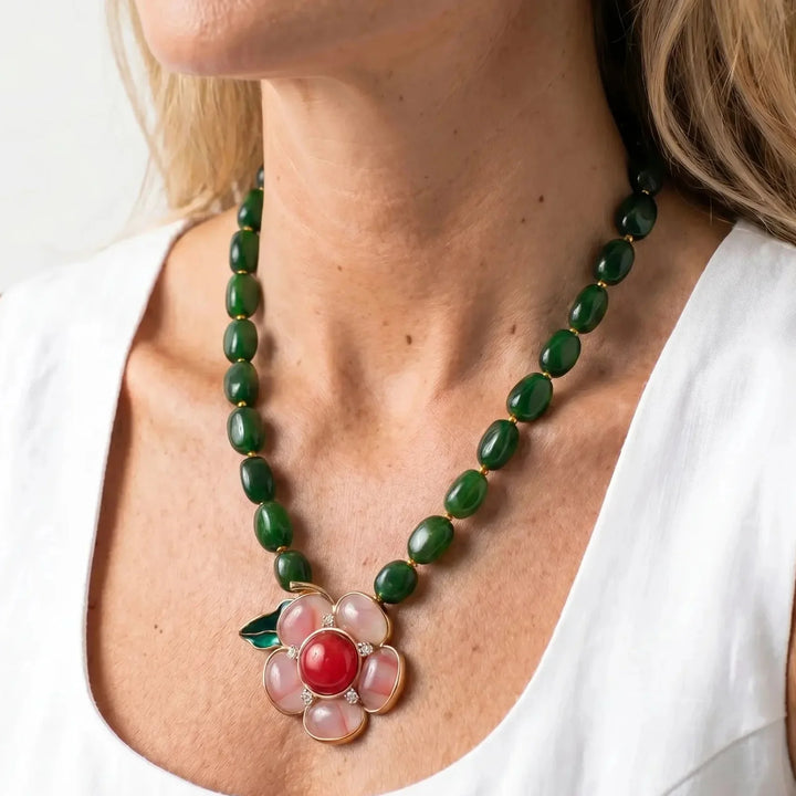 Collier Vintage Fleur Verdoyante