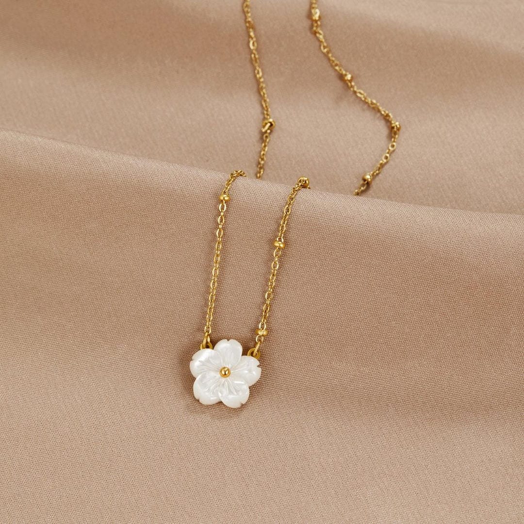 Pendentif Fleurs Épanouissement Grandiose