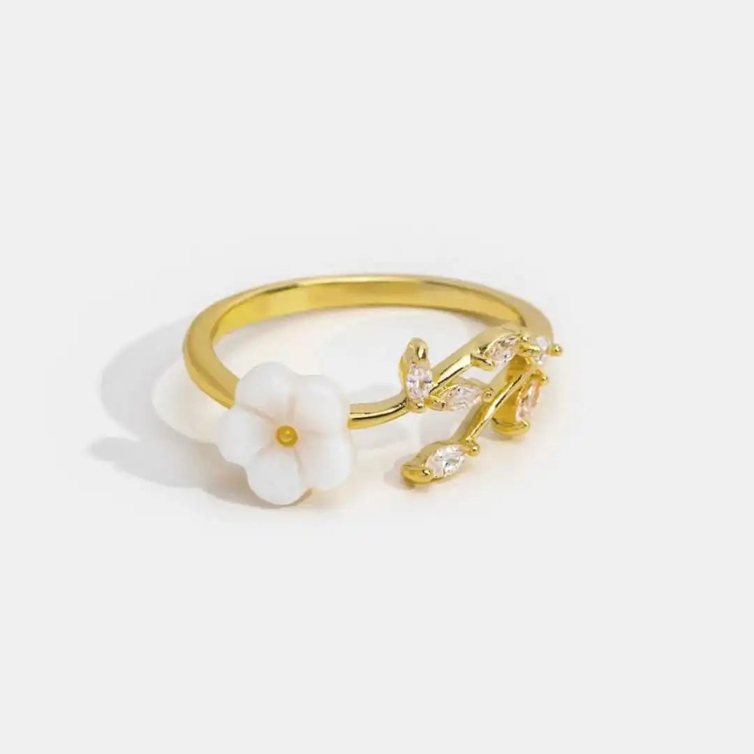 Bague Ajustable à Fleur Blanche